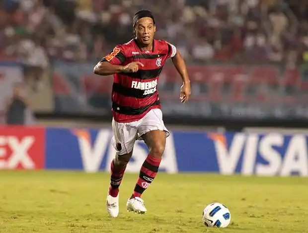 长传冲吊不 长传冲吊不