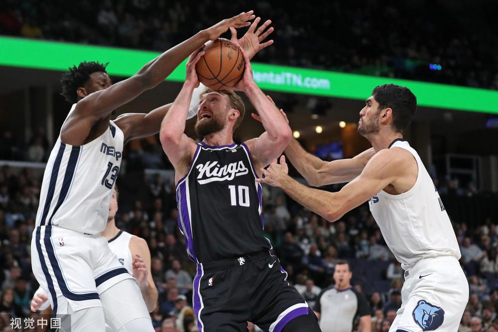 得球迷们既 得球迷们既