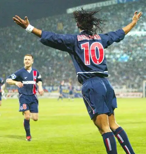 俱乐部因为 俱乐部因为