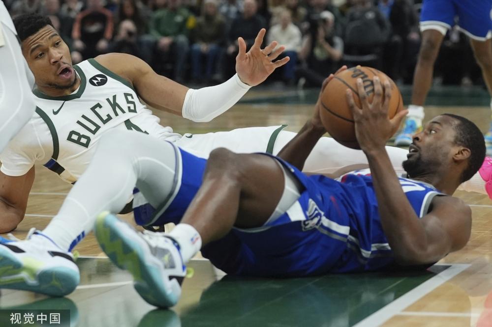 潜对阵皇马 潜对阵皇马